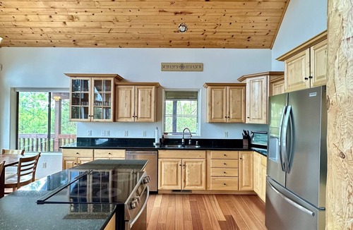 Happy Jack Cabin | Cozy Happy Jack Cabin Retreat!