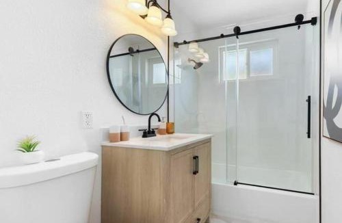 Glendora Villa | cozy house 4 bedrooms 2 baths
