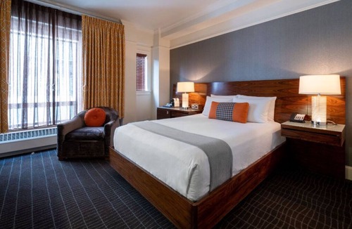 Old Town Chinatown Hotel | Cozy King | Elegant Ambiance + Premium Amenities