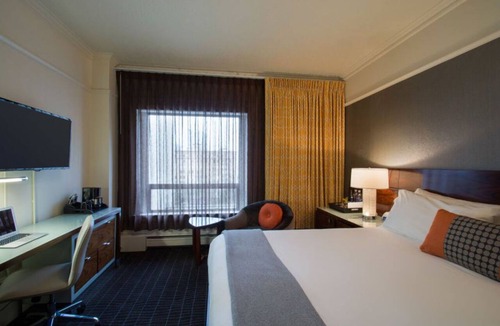 Old Town Chinatown Hotel | Cozy King | Elegant Ambiance + Premium Amenities