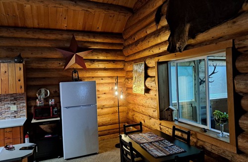 Kamiah Cabin | Cozy Middle Fork Cabin. Across from Clearwater River