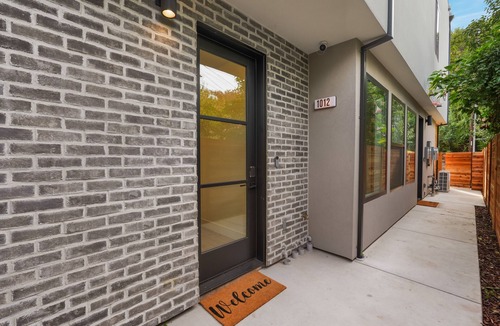 Downtown Sacramento House | Cozy Midtown Retreat 2BR/2BA PRIVATE GARAGE