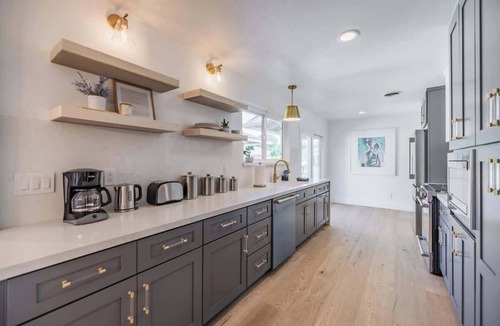 Fullerton House | Cozy Modern Haven w/Soothing Ambience & Pool
