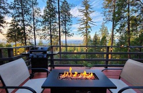 Shingletown Cabin | Cozy Mountain View Cabin w/great view near Lassen Park and Burney Falls. EV.