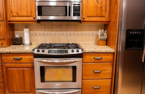 Pleasant View House | Cozy Ogden Home by Lakes, Hiking, & Fenced in Yard w/Mountain Views from Patio!