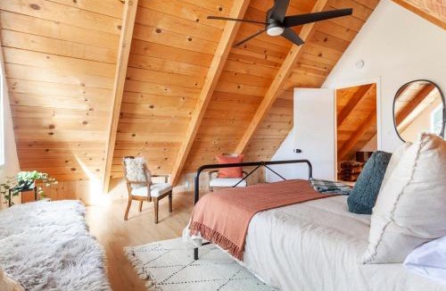 Arrowbear Lake House | Cozy Renovated Cabin with Hot tub and EV & Amenities