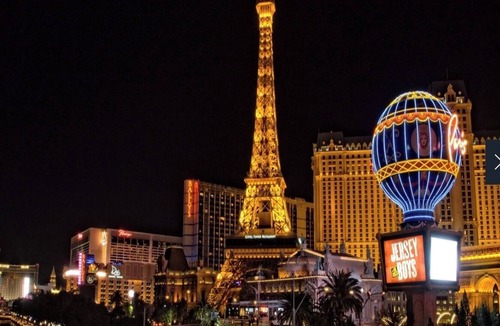 Winchester Resort | Cozy resort in awesome Las Vegas with WiFi, fitness room, AC Luxe Room