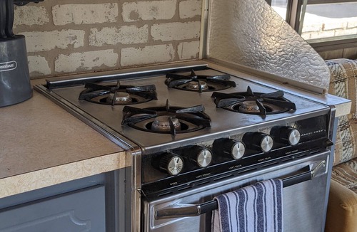 Foothills House | Cozy Retro Camper - Enjoy the Cool Arizona Weather