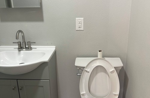 Las Vegas Apartment | Cozy studio in charming Las Vegas with refreshing AC