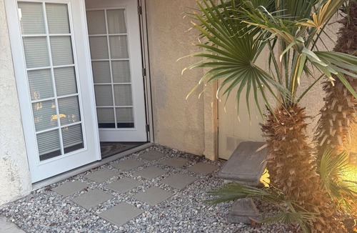 Victorville Apartment | Cozy studio in peaceful Apple Valley with AC, WiFi