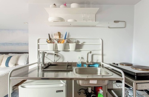 East End Apartment | Cozy Studio with Separate Entrance Steps From Downtown