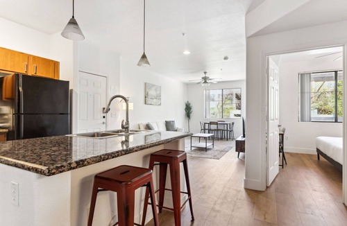 Glendale Sports and Entertainment District Apartment | CozySuites at Zone Westgate