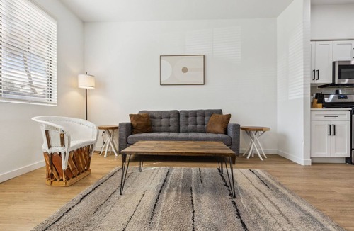 Glendale Sports and Entertainment District Apartment | CozySuites Glendale by the stadium w pool! 25