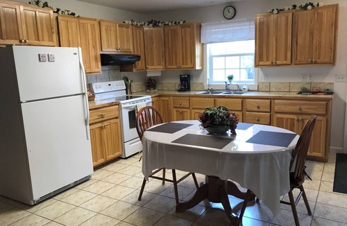 Craigmont House | Craigmont Getaway Get comfortable and enjoy plenty of space and cozy fireplace!