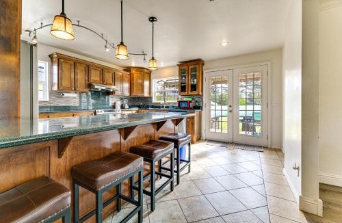 Crescent City North House | Crescent City Home w/Hot Tub: Half-Block to Beach