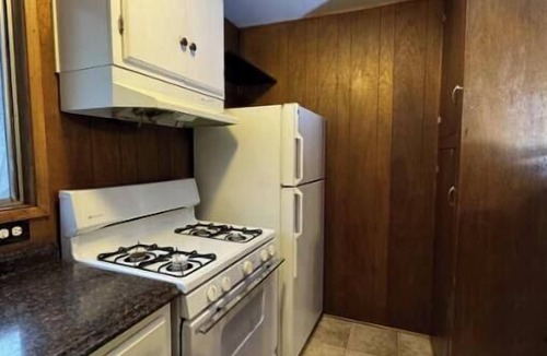 Crestline Apartment | Crest Lodge Historic Mountain Inn - Big bear