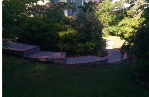 South Hills House | Crest View