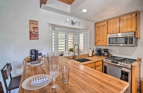 Crestline Cabin | Crestline Cabin w/Deck: 1 Mi to Lake Gregory
