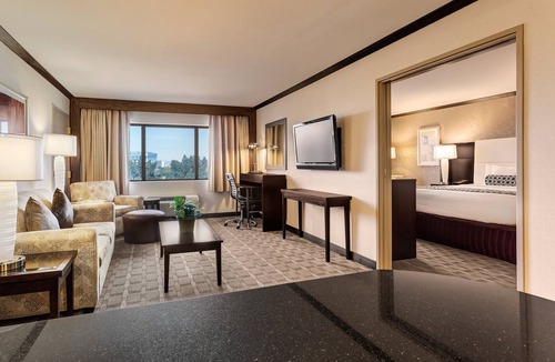 Foster City Hotel | Crowne Plaza Hotel Foster City - San Mateo by IHG