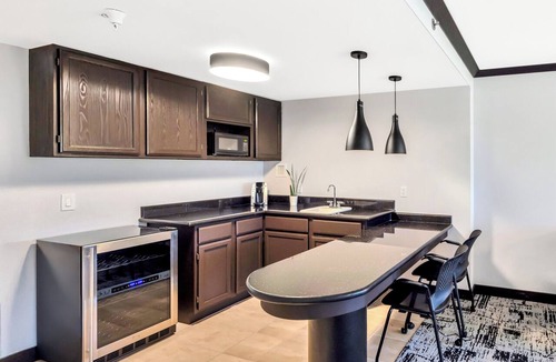 Foster City Hotel | Crowne Plaza Hotel Foster City - San Mateo by IHG