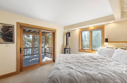 Crystal Bay House | Crystal Bay Lake Chalet