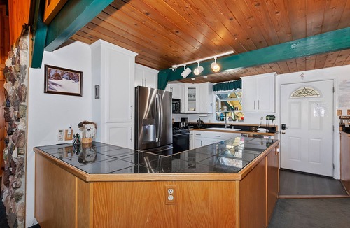 Upper Moonridge Cabin | Curly's Cabin By Destination Big Bear:A-Frame Cabin! Unique Circular Fireplace! Pet Friendly! Located in Lower Moonridge!
