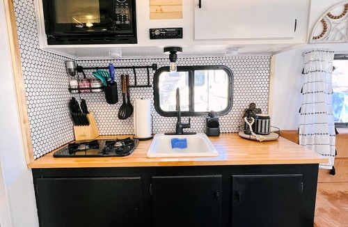 Leeds House | Cute Renovated RV Near Zion & St. George