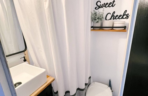 Leeds House | Cute Renovated RV Near Zion & St. George