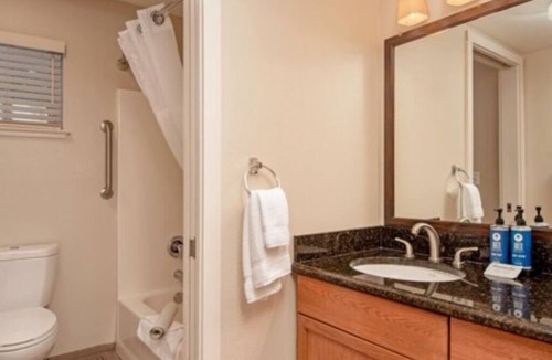 Altaville House | CW Block Angels Camp 1br