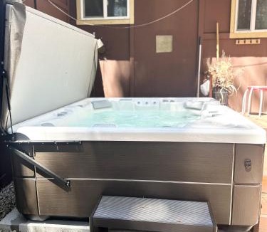 Sierra Tract House | CYH0822 - Pinter Pines Retreat home