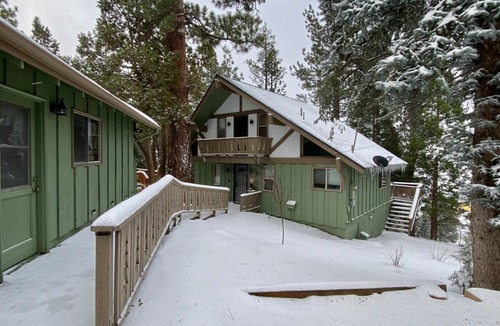 Whispering Forest House | D and V Retreat
