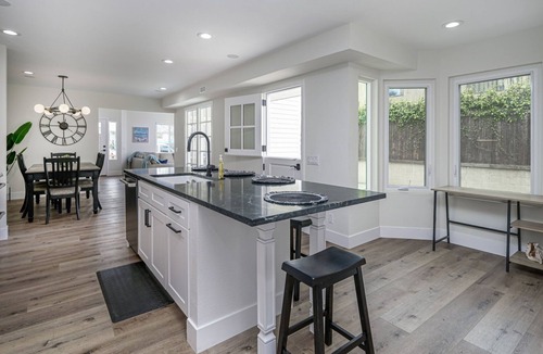 Lantern District House | Dana Point Gem in Lantern District - Walk to beach