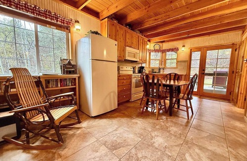 Glendale House | Dark sky stargazing cabin near Zion & Bryce