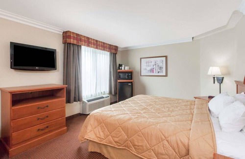 Olde Carlsbad Hotel | Days Inn by Wyndham Carlsbad