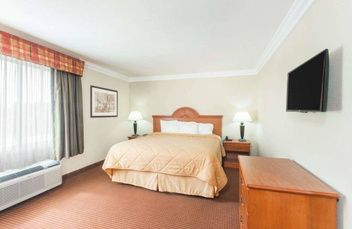Olde Carlsbad Hotel | Days Inn by Wyndham Carlsbad