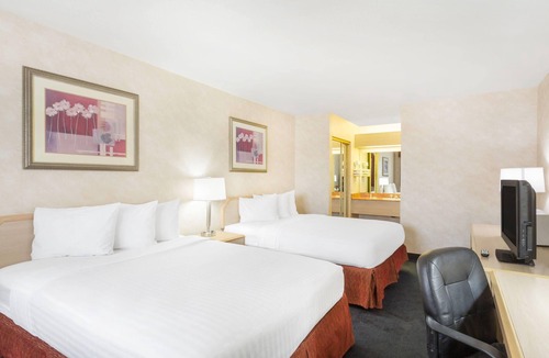 Bullhead City Hotel | Days Inn by Wyndham Bullhead City