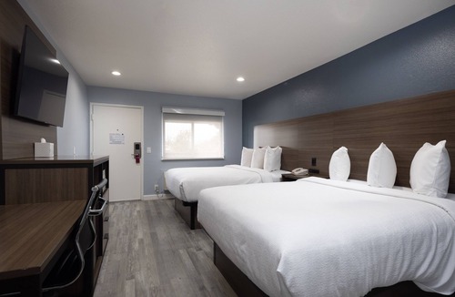 Arroyo Grande Hotel | Days Inn by Wyndham Arroyo Grande/Pismo Beach