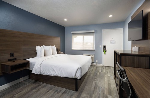 Arroyo Grande Hotel | Days Inn by Wyndham Arroyo Grande/Pismo Beach