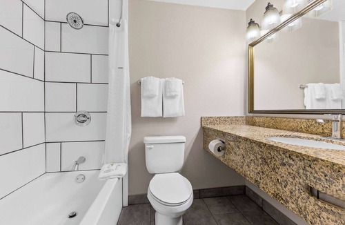 Mesa Hotel | Days Inn & Suites by Wyndham Mesa Near Phoenix