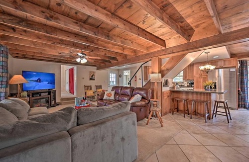 Happy Jack House | Deck + Grill: Secluded Happy Jack Cabin