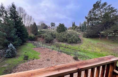 Atascadero Apartment | Deer Lane Country Cottage 1-bdrm apartment with WiFi, AC in tranquil Atascadero