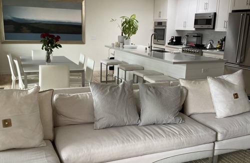 Del Mar Heights House | Del Mar Luxury Ocean View Condo -Steps to Torrey Pines State Beach -