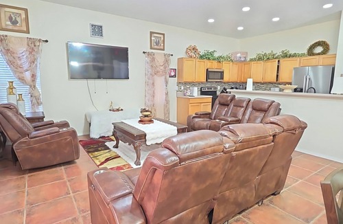 Estrella Village House | Delightful 5-bedroom house with AC in vibrant Phoenix