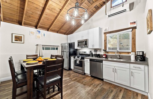 Julian House | Delightful Cabin | Loft, Fire Pit & BBQ | Julian