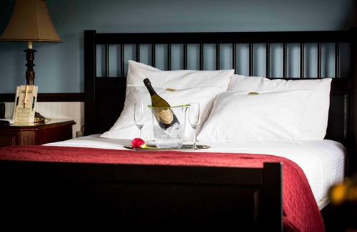 Old Sacramento Hotel | Delta King Hotel