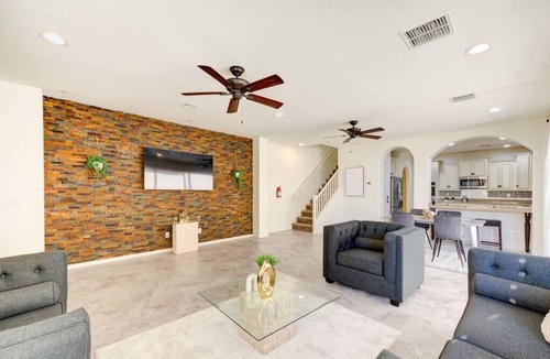 Las Sendas House | Desert Creek Oasis In Mesa's Prime Red Mountain