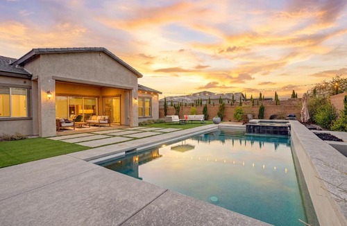 Enterprise Villa | Desert Dream - Wellness Retreat Resort Pool, Jacuzzi, Piano, Peloton, Mountain Bikes