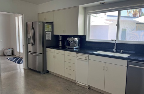 Twin Palms House | Desert Gold—Twin Palms 1960s Modern Home