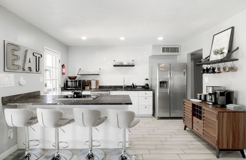 Cox Heights House | Desert Jewel: Old Town 8min, Heated Pool, Hot Tub, Sleeps 12, Shuffleboard