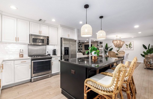 Scottsdale Estates Nine House | Desert Mai Tai - Heated Pool and Mini Golf - 5 Mins to Old Town Scottsdale!